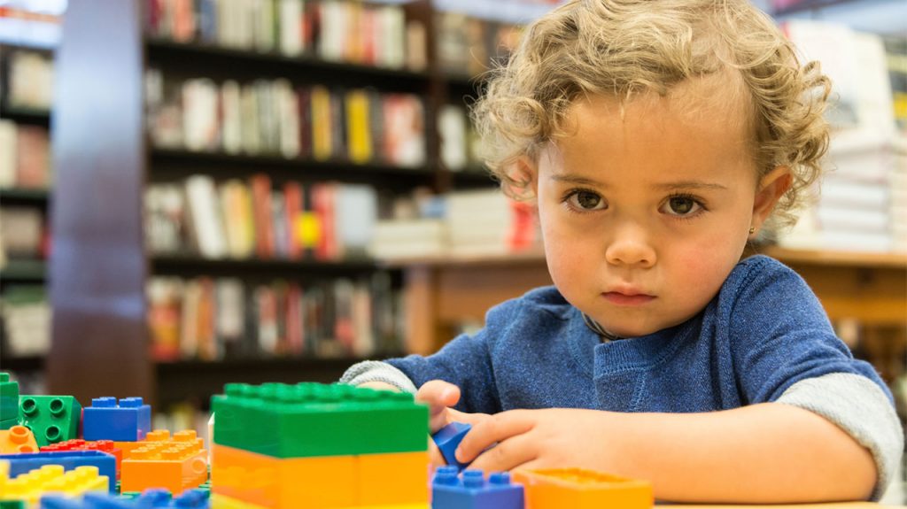 autism spectrum disorder early signs